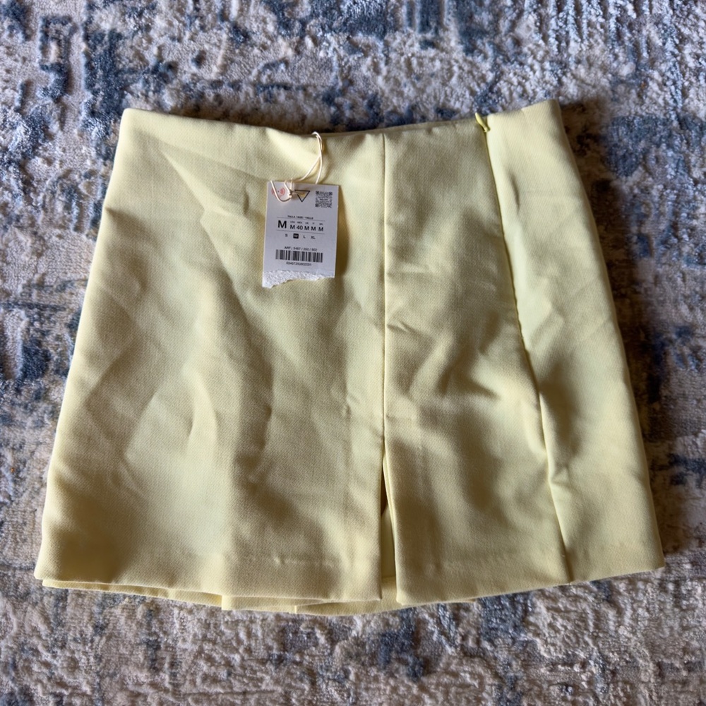 Zara Light Yellow Mini Skirt